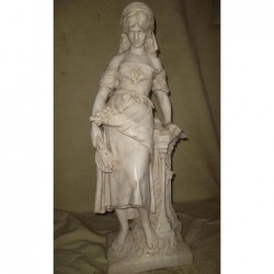 Estatua Antigua