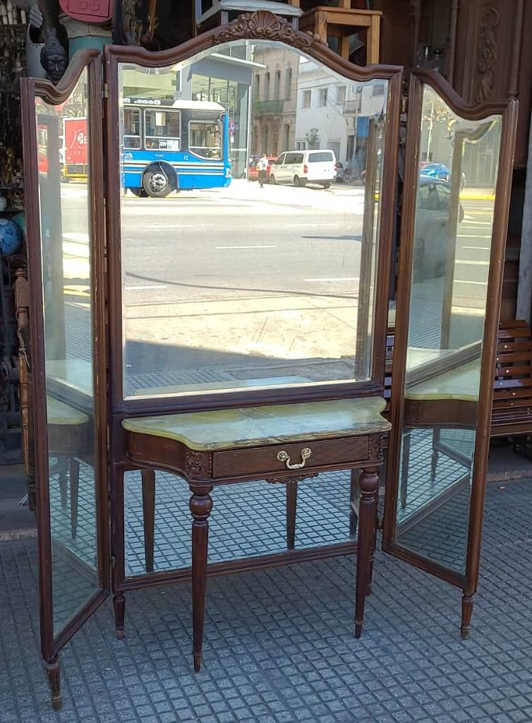 1,70 x 37 x 1,93 alto