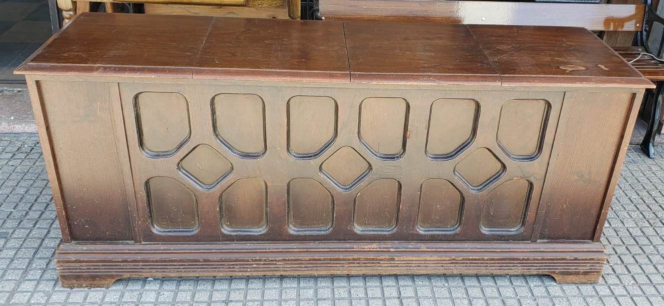 1,60 x 45 x 68 alto