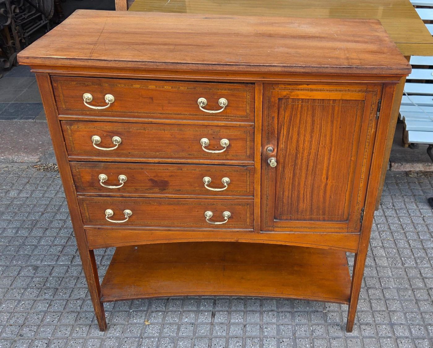 80 x 37 x 84 alto