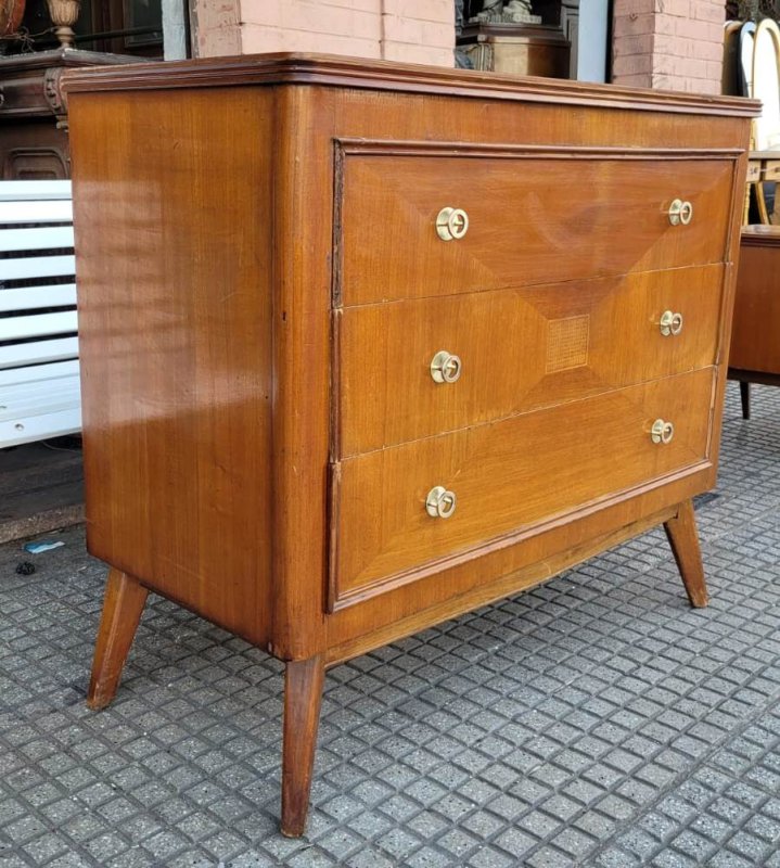1,05 x 50 x 93 alto