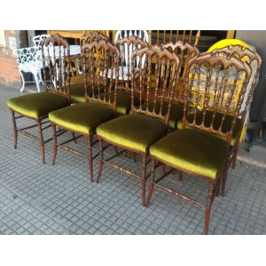 8 isabelinas