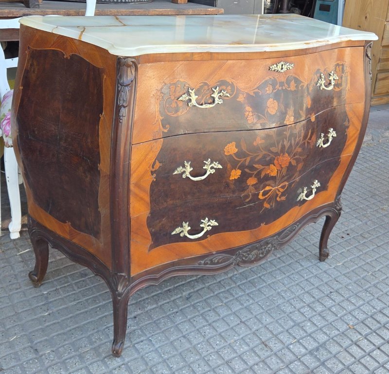 1,23 x 55 x 94 alto