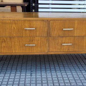 1,60 x 40 x 56 alto