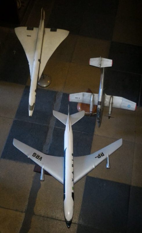Aviones