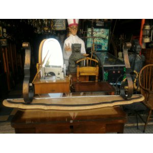 dressoir hierro con marmol