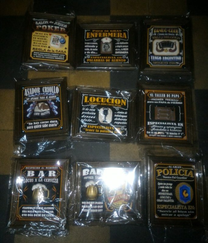 Carteles de madera