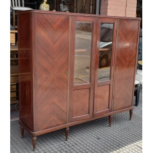 1,70 x 42 x 1,57 alto