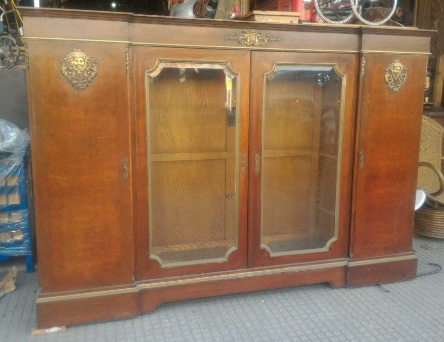 2.5 x 0.50 x 1.73 alto con marmol