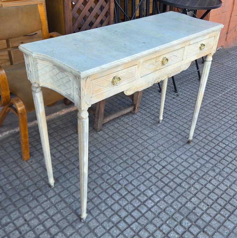 1,04 x 38 x 82 alto