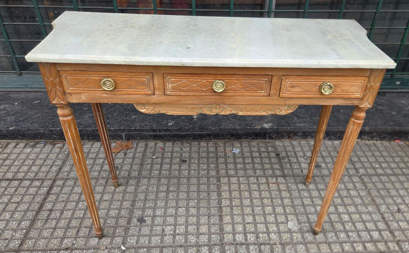 1,04 x 38 x 82 alto