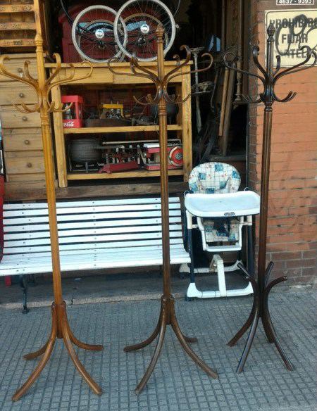 Percheros de pie