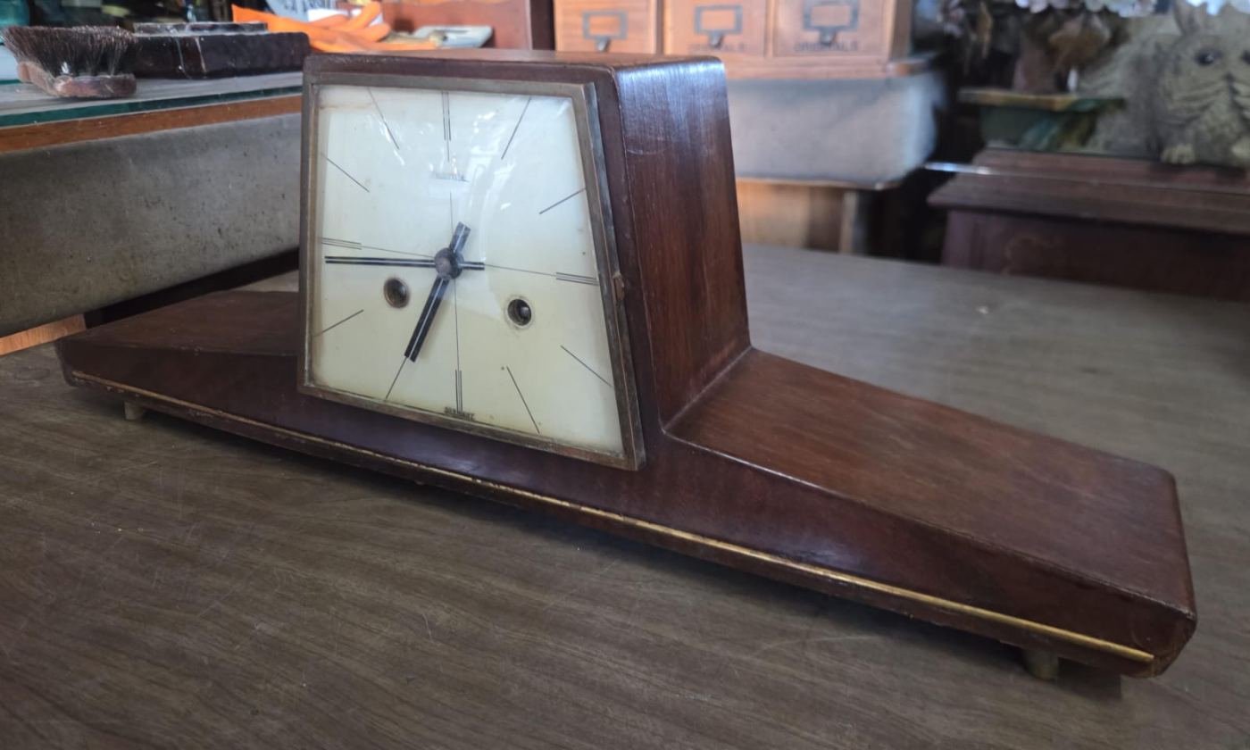 reloj de mesa