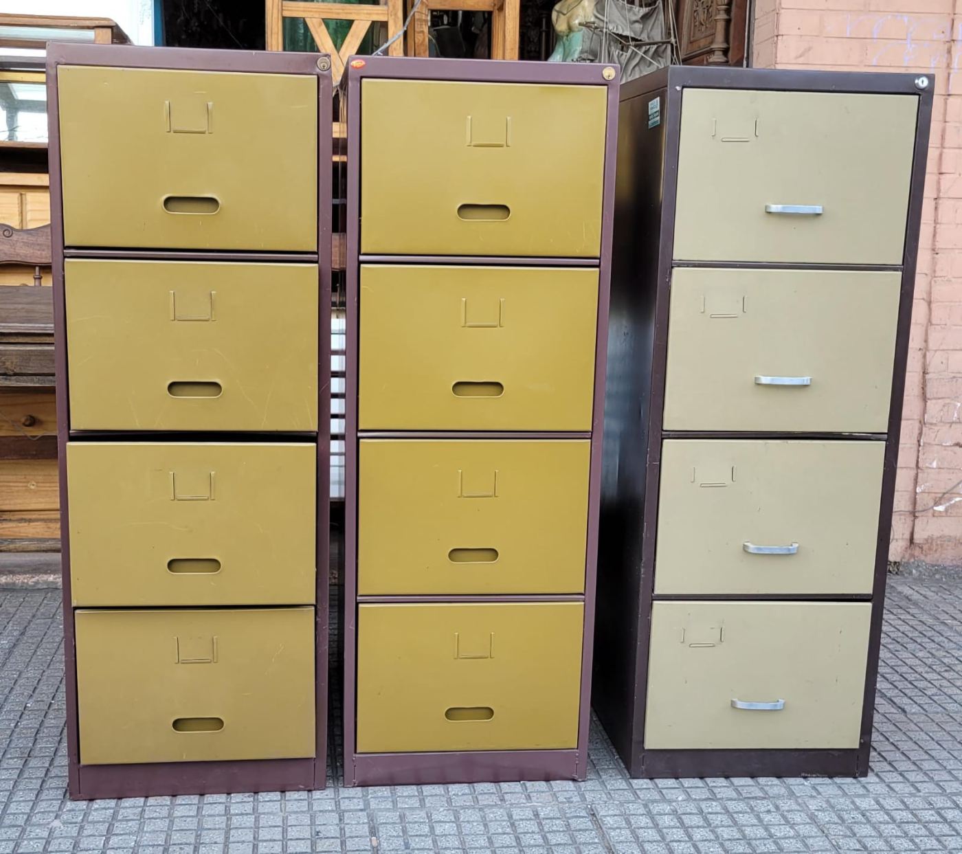 47 x 68 x 1,33 alto