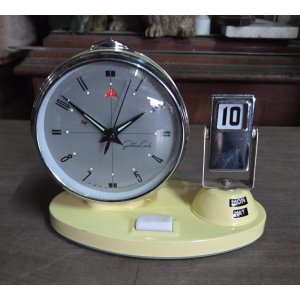Reloj despertador con calendario