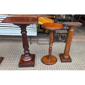 54 x 36 x 98 alto , 40 x 30 x 90 alto y 33 x 28 x 93 alto