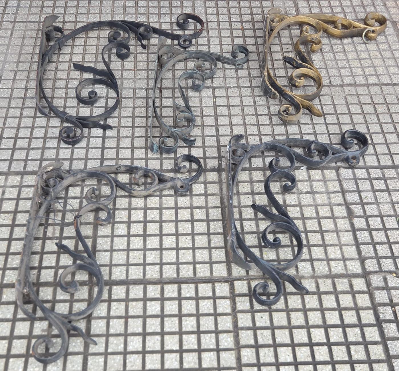 Mensulas