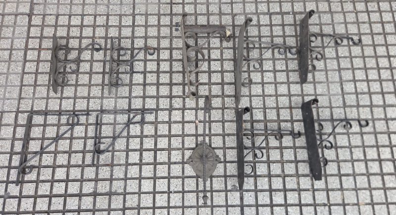 Mensulas