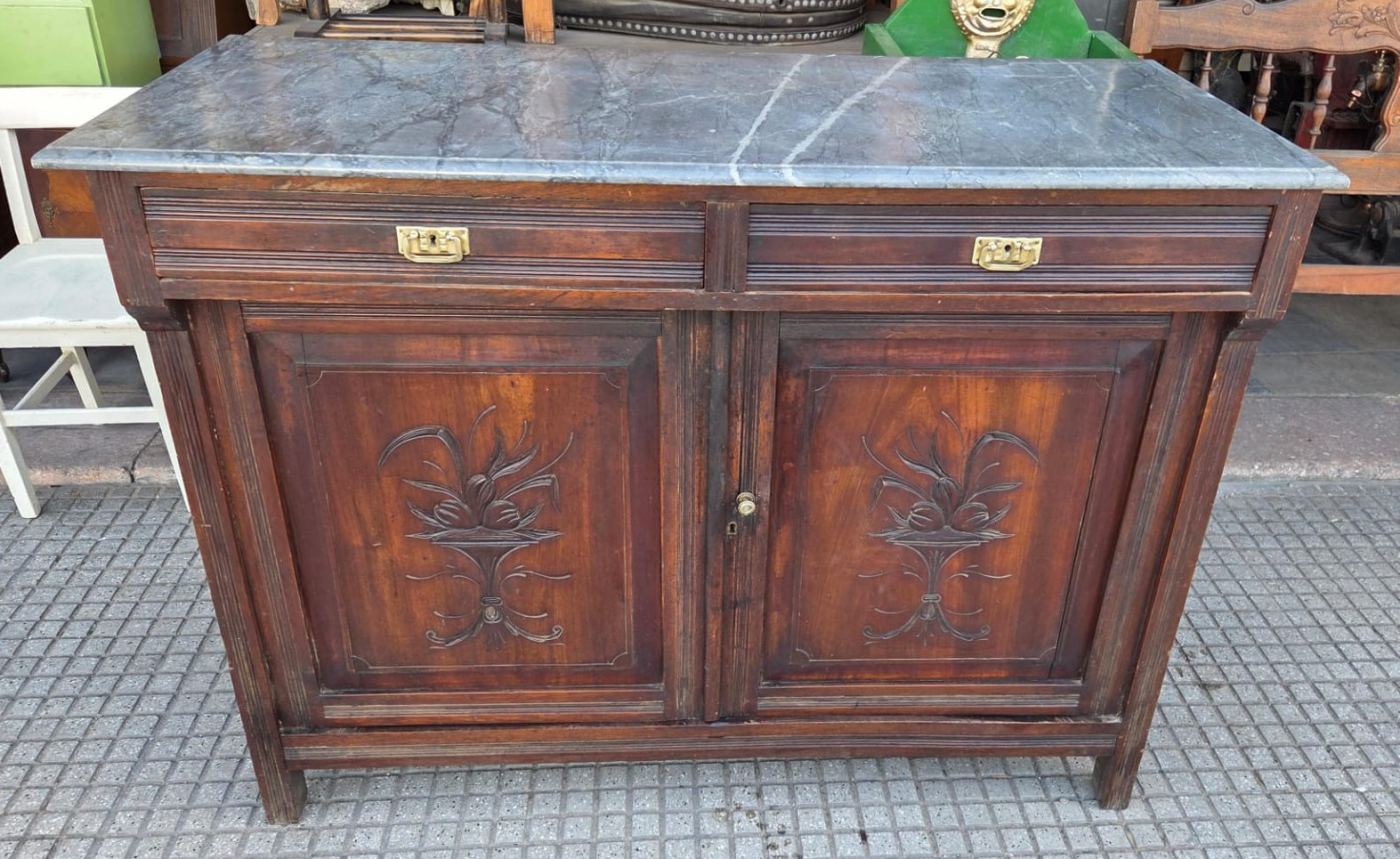 1,36 x 57 x 1,03 alto