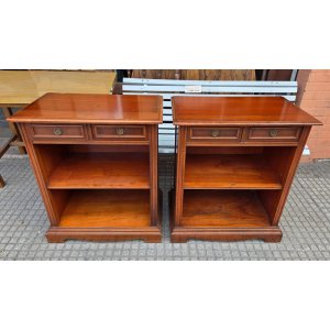70 x 43 x 1,89 alto tienen alzada con estantes