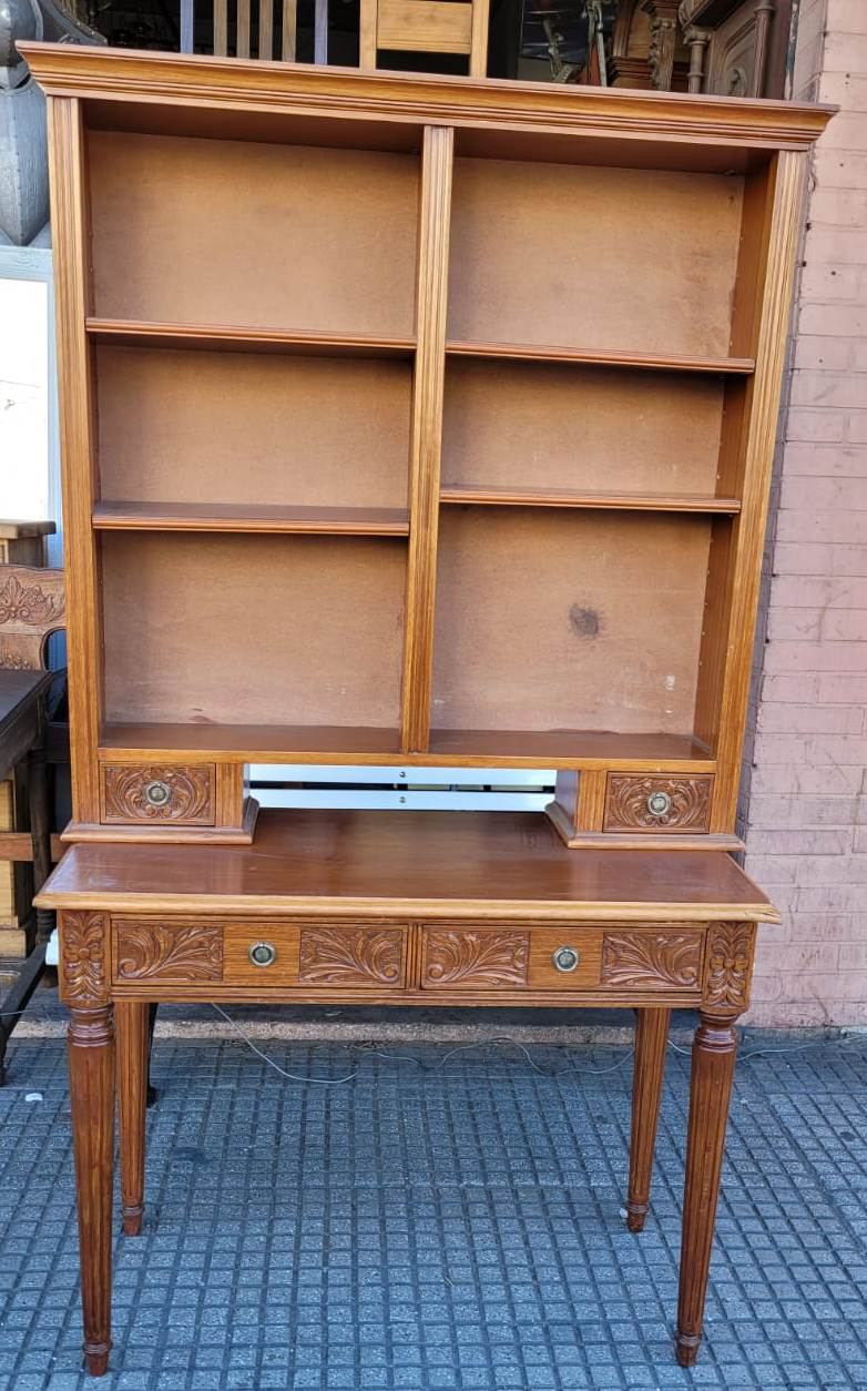 1,00 x 48 x 77 alto mas alzada 1,07 alto
