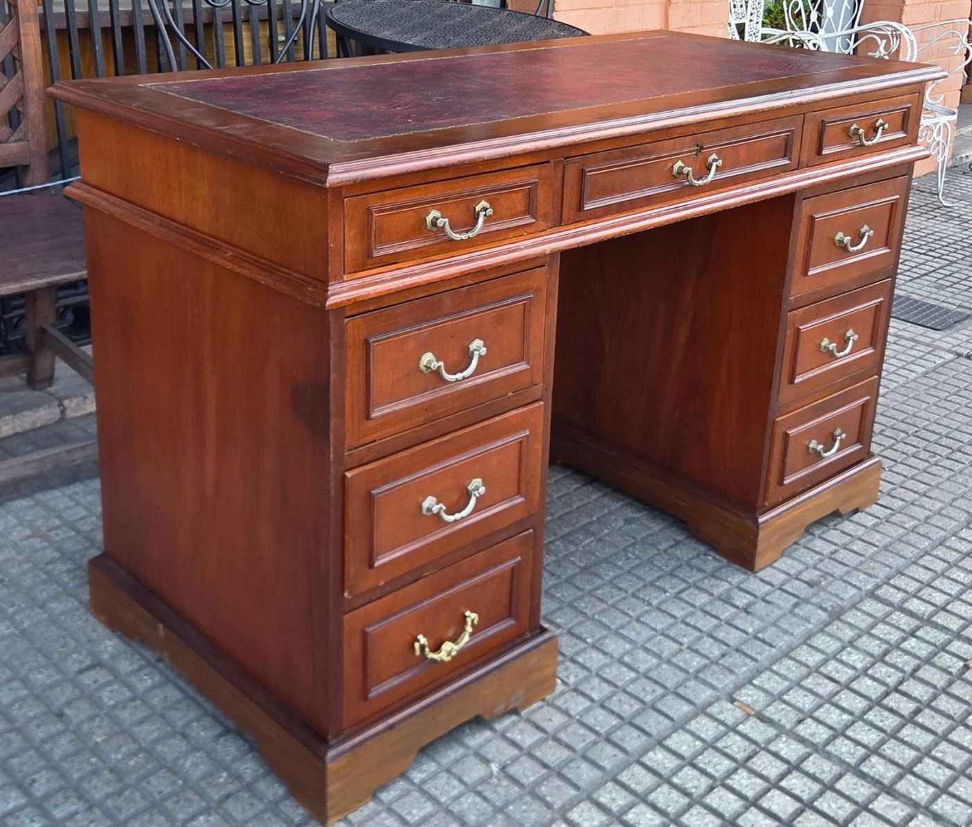 Doble cajonera  1,30 x 63 x 83 alto