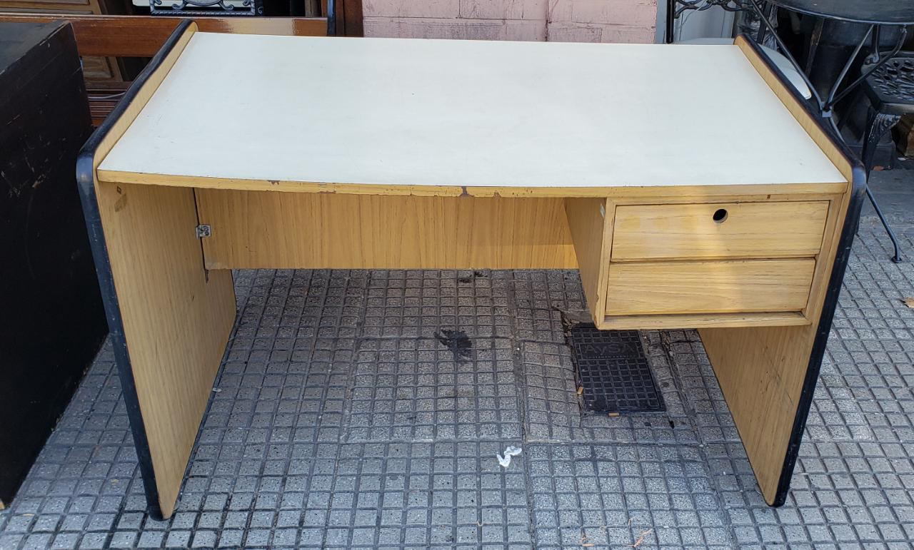 Formica 1,23 x 75 x 75 alto