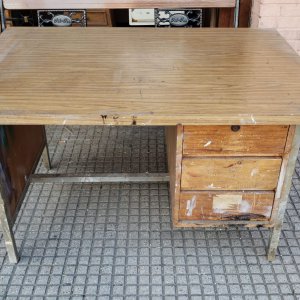 Formica 1,30 x 90 x 75 alto