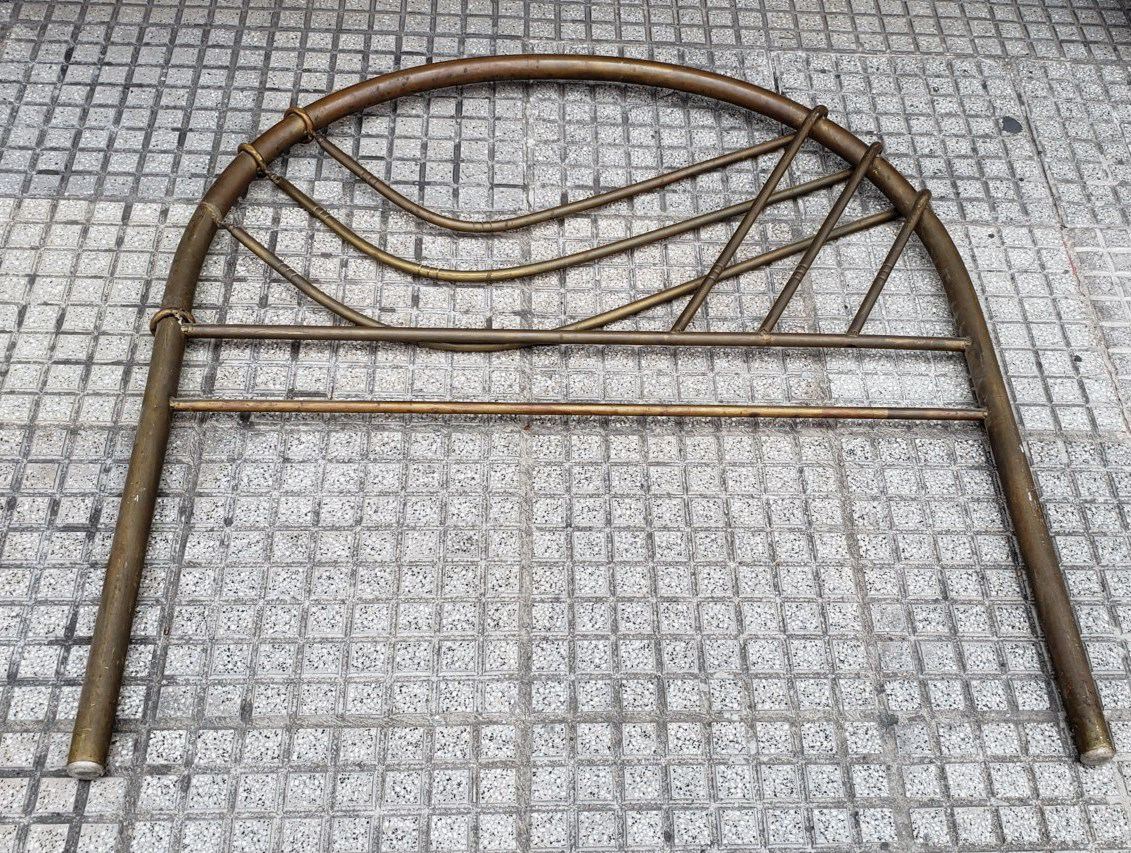 Cama hierro