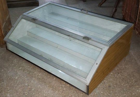 90 x 60 x 10 alto frente x 28 alto total