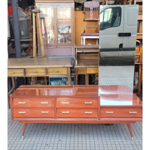 1,66 x 42 x 60 alto y con espejo 1,82