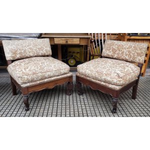 2 sillones bajos