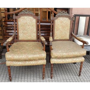 2 sillones coloniales