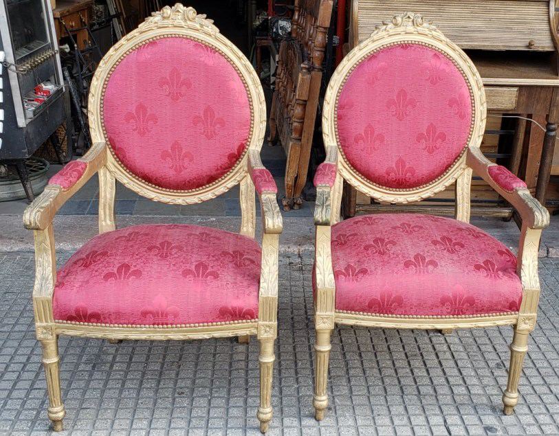 2 sillones dorado