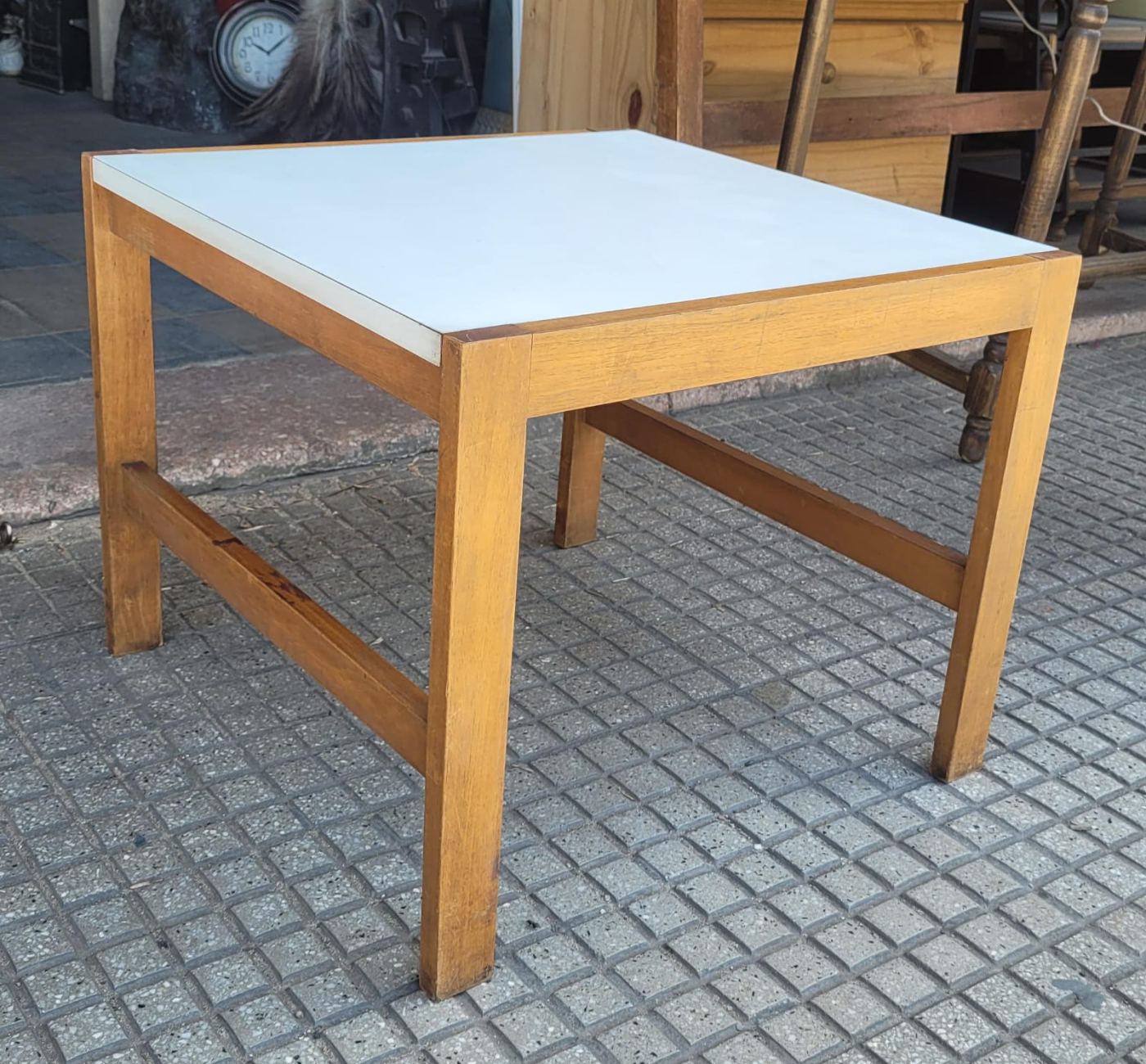 0,58 x 58 x 47 alto