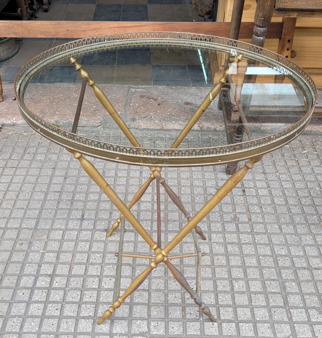 0,63 x 52 x 67 alto