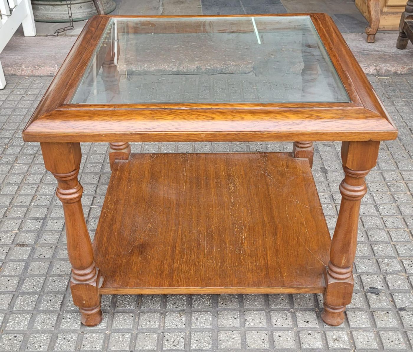 Roble 55 x 55 x 45 alto