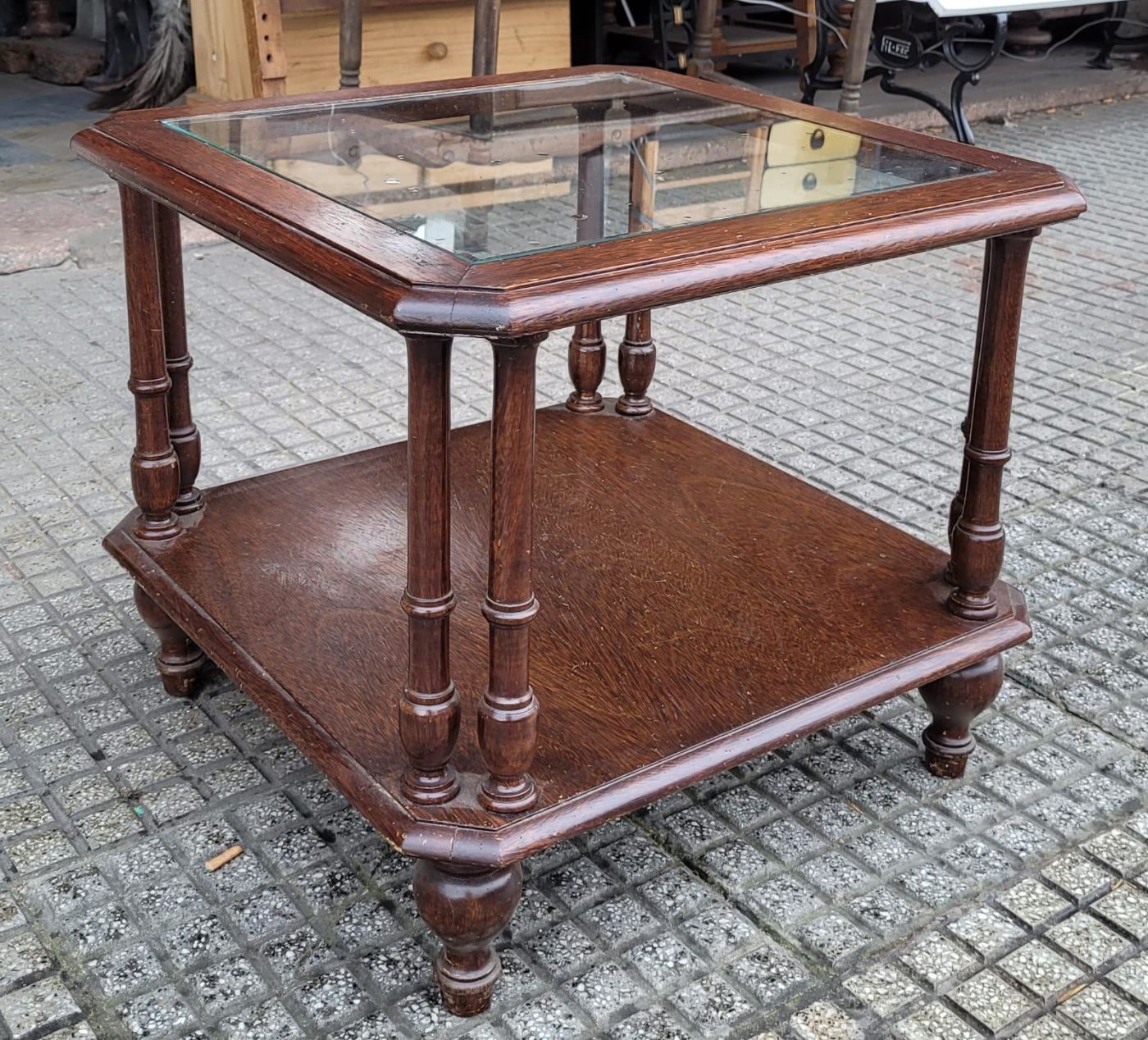 Roble 56 x 56 x 50 alto