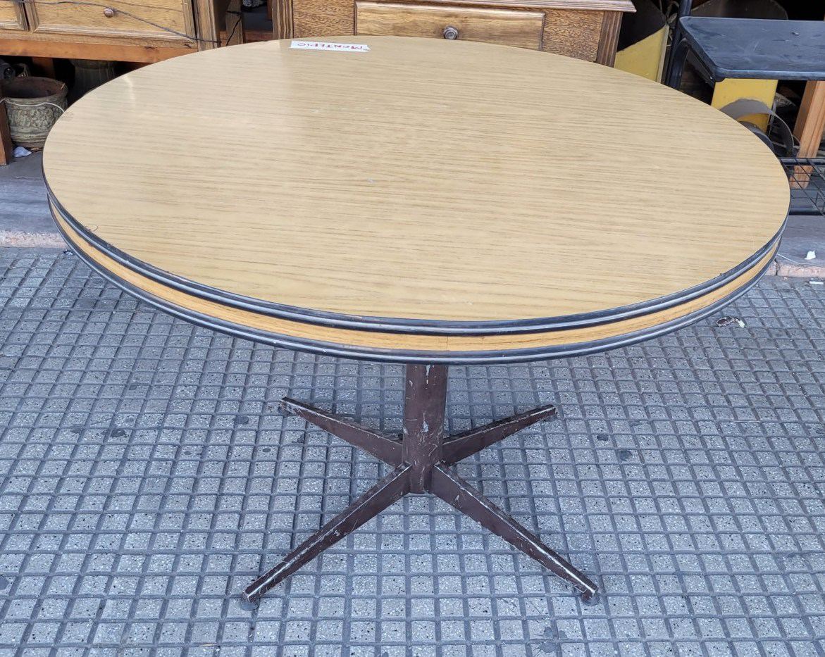 Mesas tapa formica