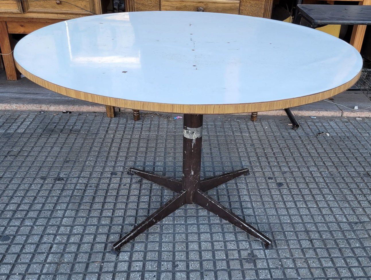 Mesas tapa formica