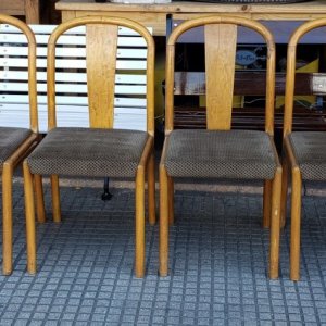 4 sillas con 2 sillones