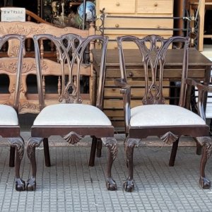 4 sillas con 4 sillones