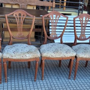 4 sillas mas 1 sillon