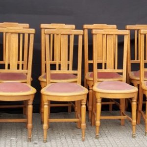 12 sillas con 2 sillones