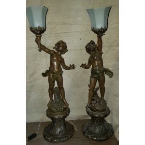 Estatua con luz