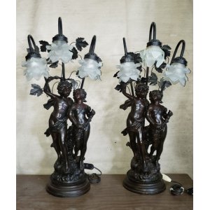 Estatua con luz