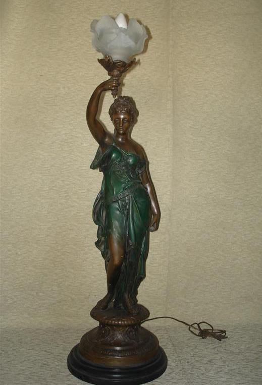 Estatua con luz