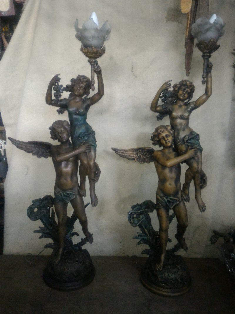 Estatua con luz