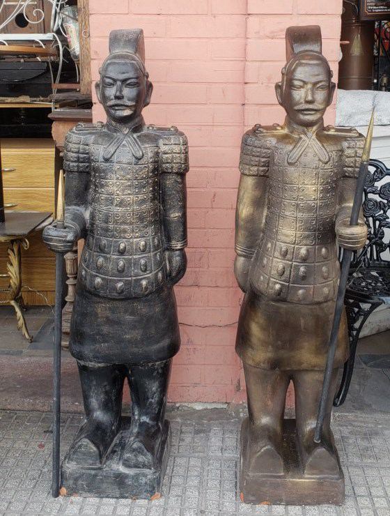 Estatuas orientales