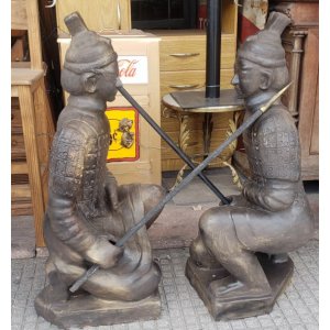 Estatuas orientales